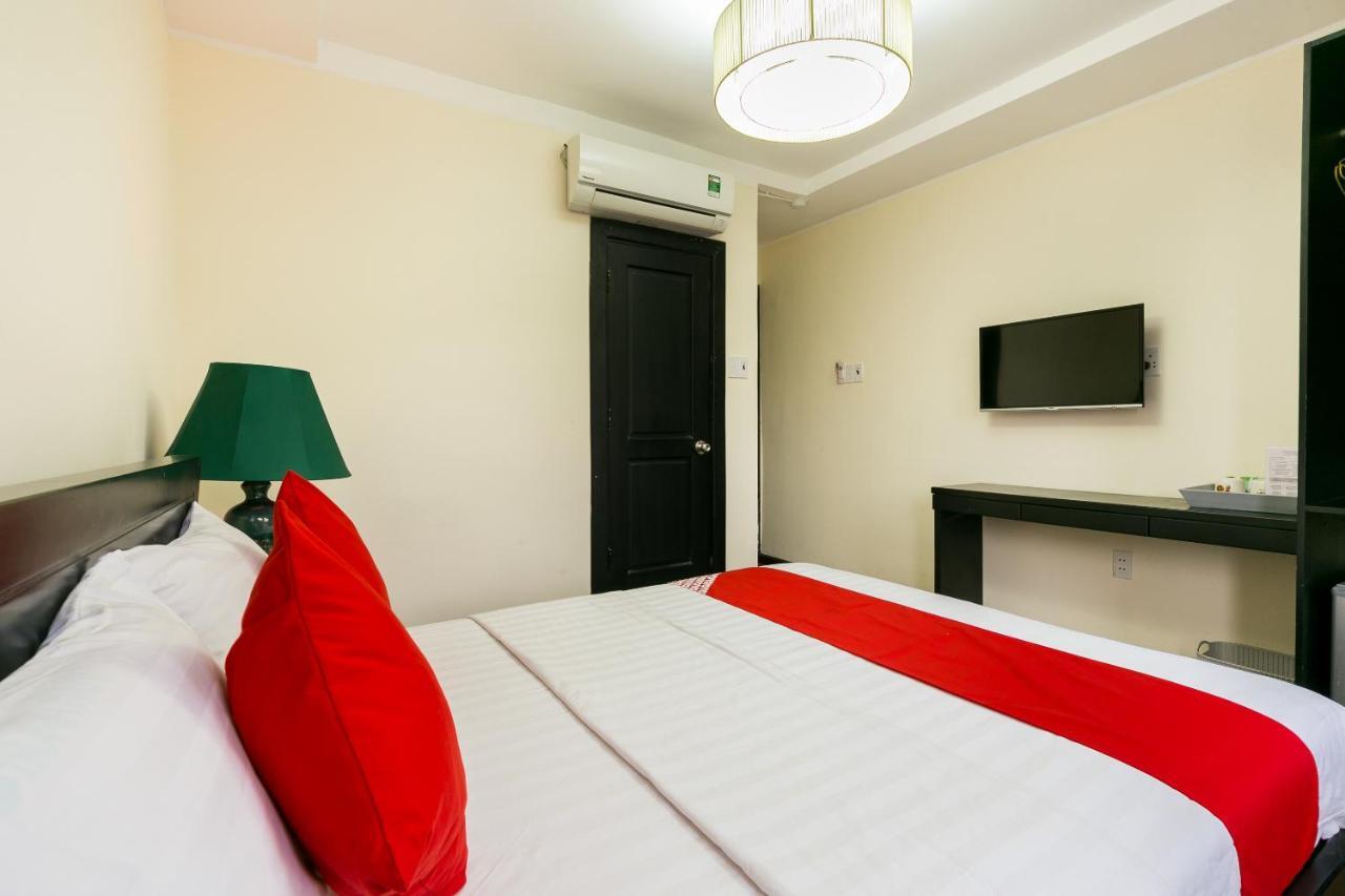 Oyo 438 Small Bay Hotel Cidade de Ho Chi Minh Exterior foto